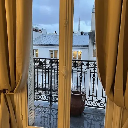 Magnificent With Eiffel Tower View Apartment *