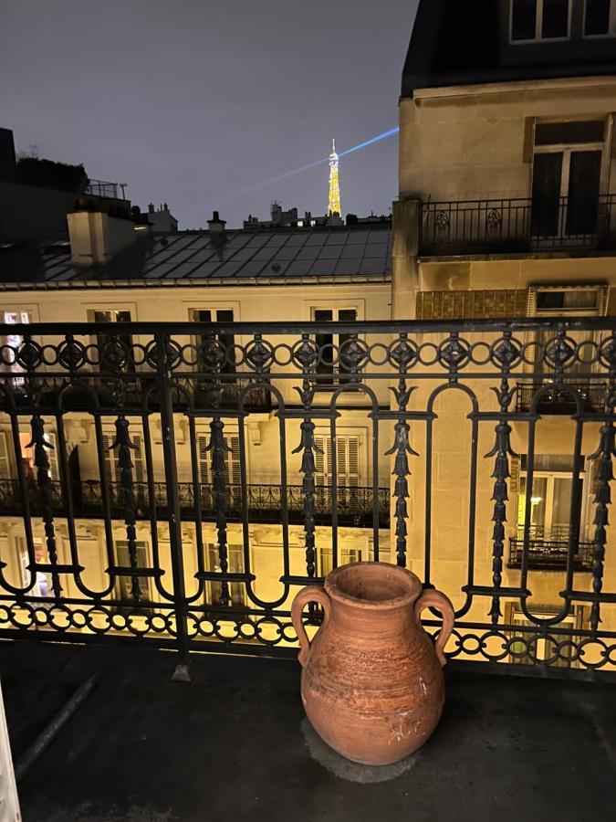 Magnificent With Eiffel Tower View Apartment *